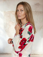 Load image into Gallery viewer, Joanne Blouse Cream Poppy